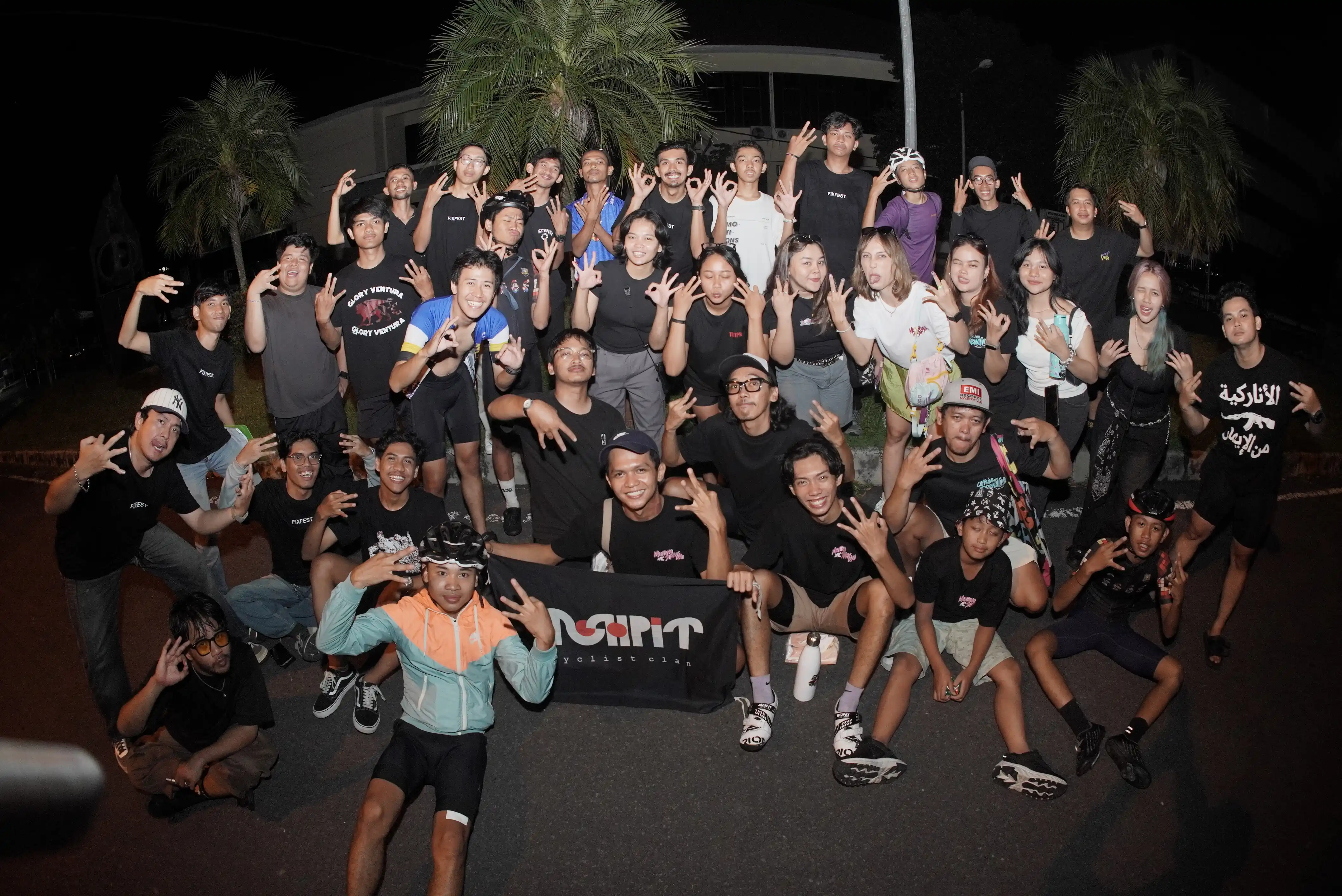 Moshpit.cc x WCH Bike