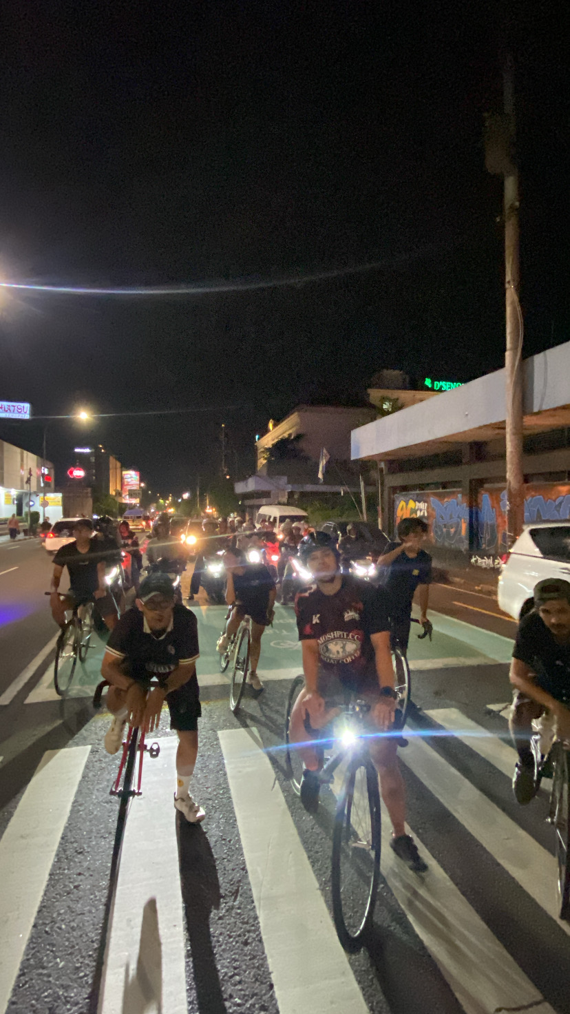 MEMUPUK TRADISI, MERAWAT YANG TUMBUH 